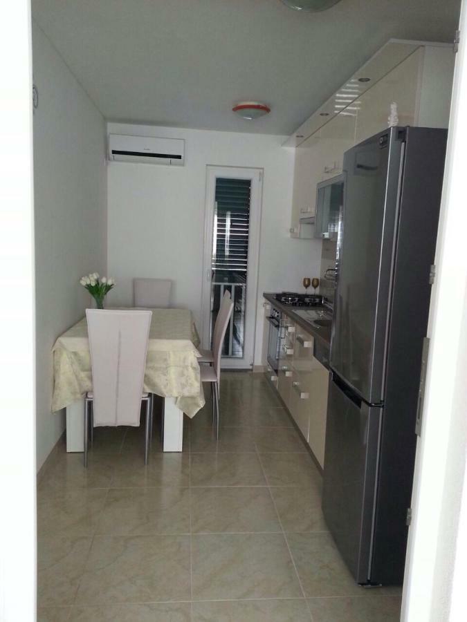 Kartini Apartment Nin Exterior photo
